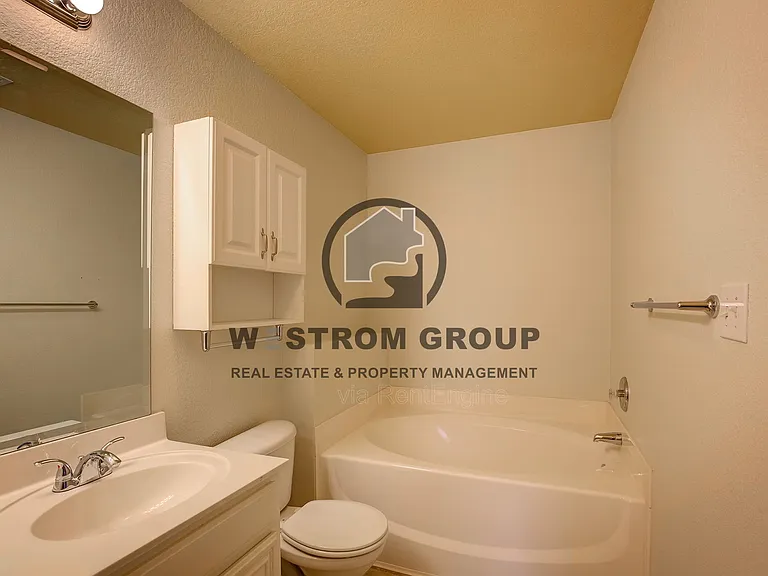 10904 Rising Mist Ct — Photo 22