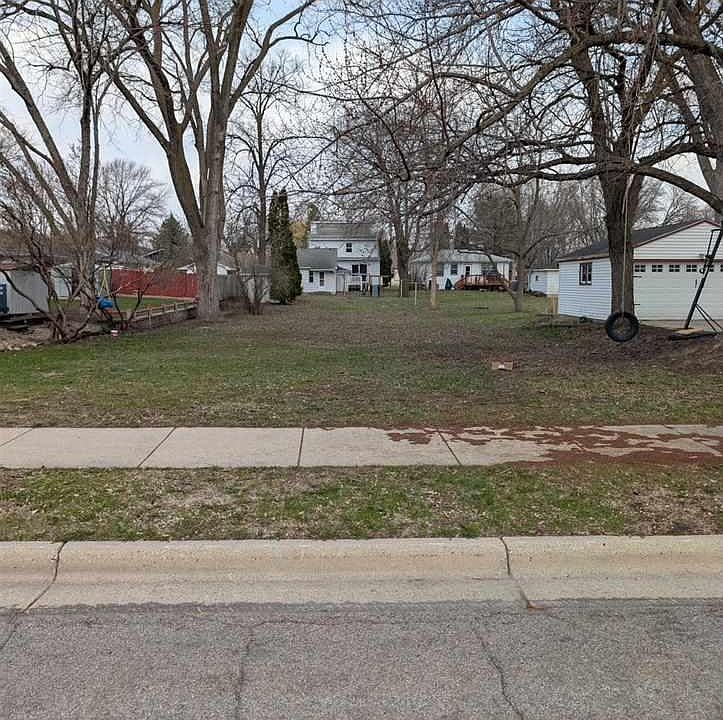 2nd image of 544 Harrison Ave