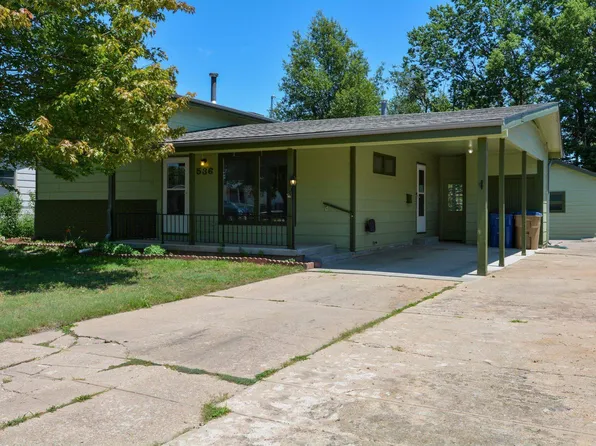 536 N Meeds Dr, Valley Center, KS 67147
