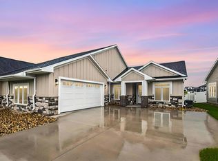 1807 S Daylight Dr, Sioux Falls, SD 57110