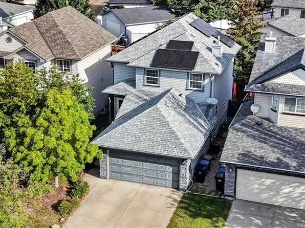 1012 S Cranston Dr SE, Calgary, AB T3M 1A7
