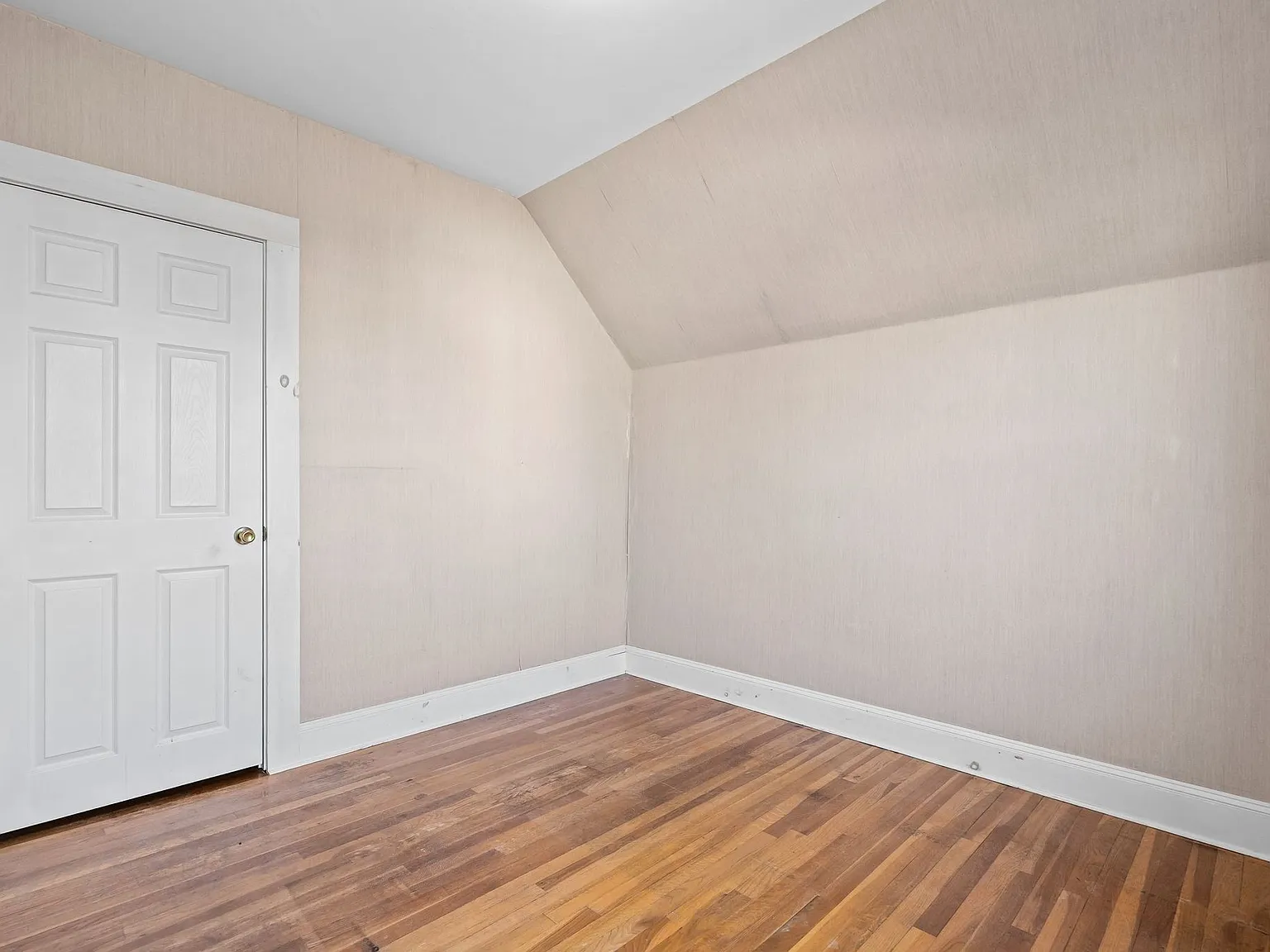 1 bed, 712 sqft, $750 — Photo 1