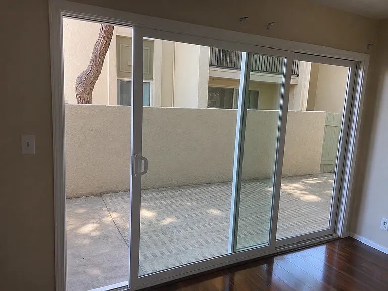 5510 Armitos Ave #27 — Photo 7