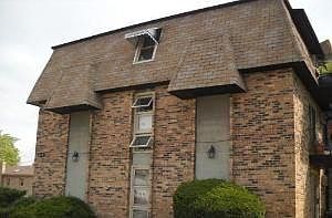 2nd image of 8525 S Kedzie Ave APT 3W