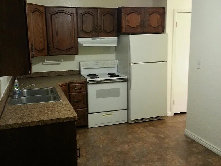 1054 N Victoria Way #1 — Photo 3