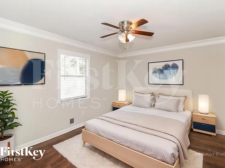 4565 Bonneville Dr — Photo 12