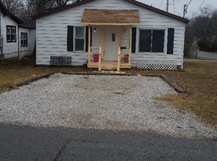 412 N 10th St, Rogers, AR 72756