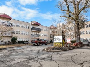 2749 Sullins St #A302, Knoxville, TN 37919