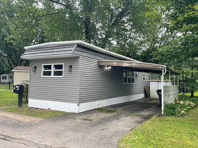 1st image of 23 Patio Dr