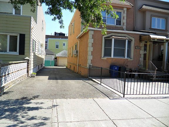 2nd image of 7719 20th Ave