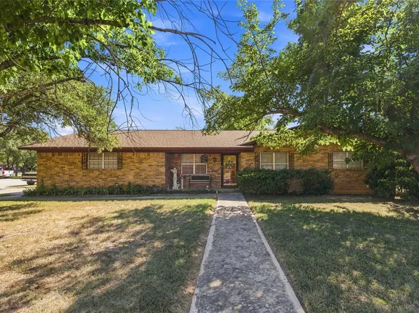 4309 9th St, Brownwood, TX 76801