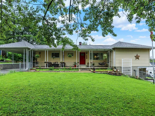 313 E South St, Morristown, IN 46161
