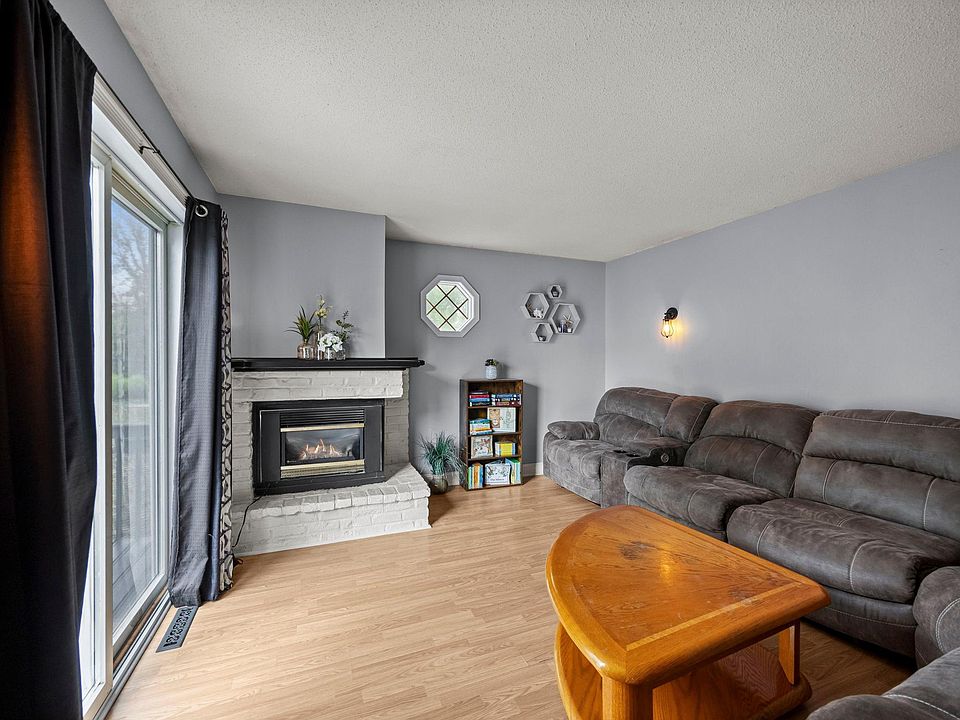 1st image of 406 5th St NW