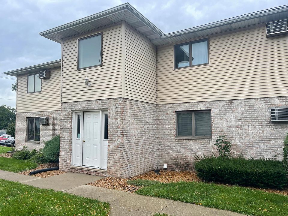 1st image of 302 Jay Ray Ct #1