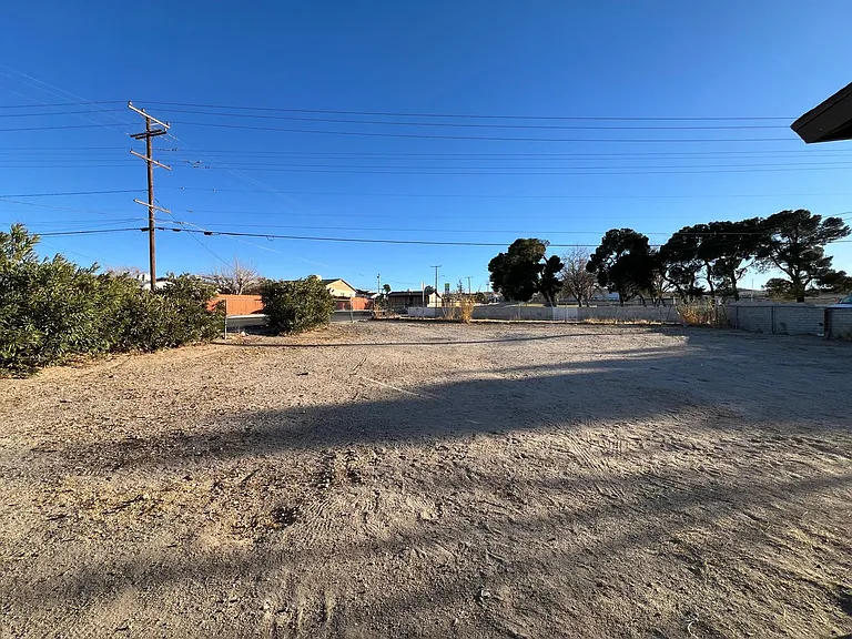 1400 Nancy St — Photo 27
