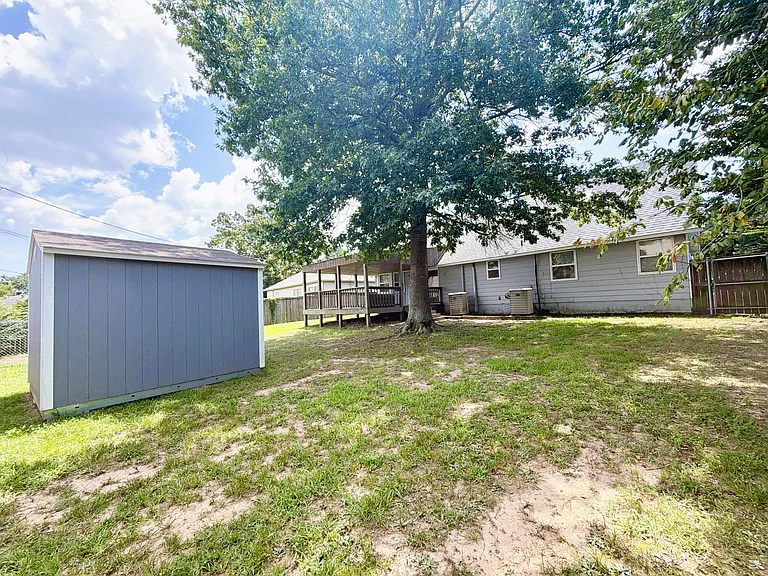 10812 Windridge Dr — Photo 24