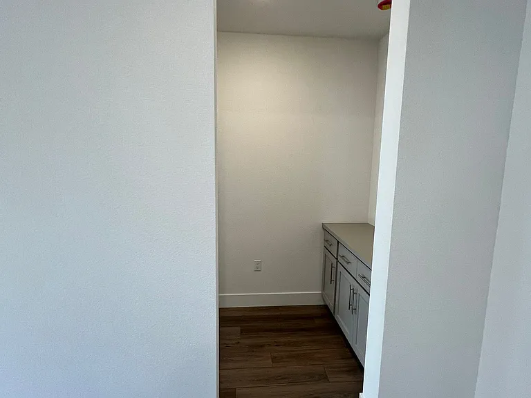 Entry to Guest Bedroom#1