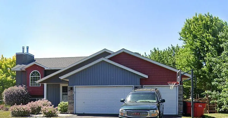 1724 146th Ln NW — Photo 1