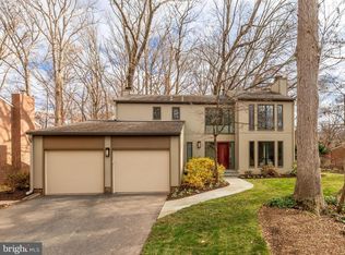 8809 Hidden Hill Ln, Potomac, MD 20854