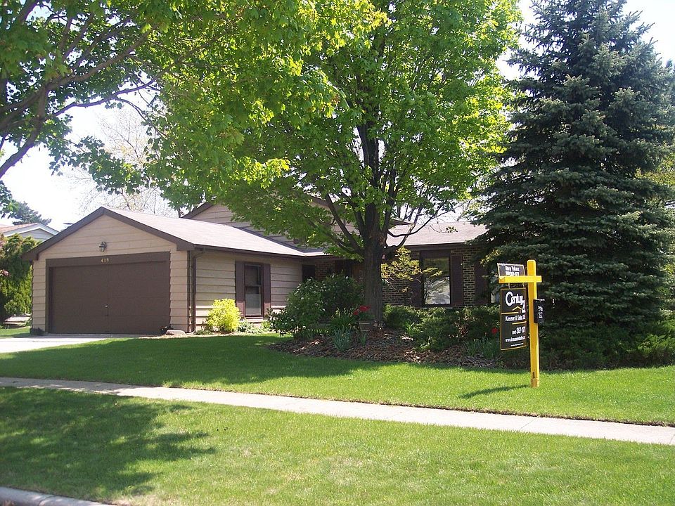 Greenbelt Location! Outstanding Condition!