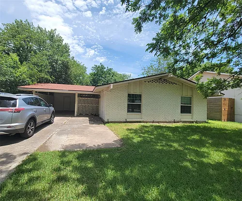 1206 Dwyce Dr Photo 1