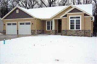 1st image of 327 Abbington Ct