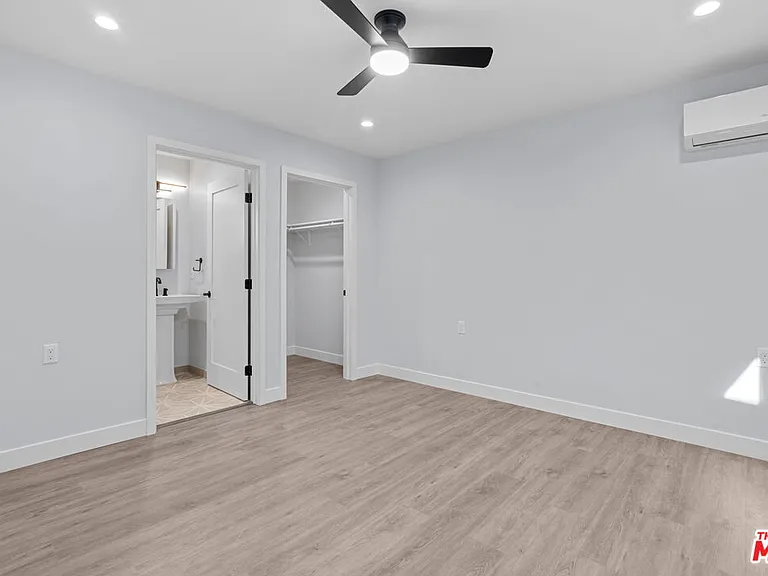1518 1/4 Stearns Dr — Photo 9