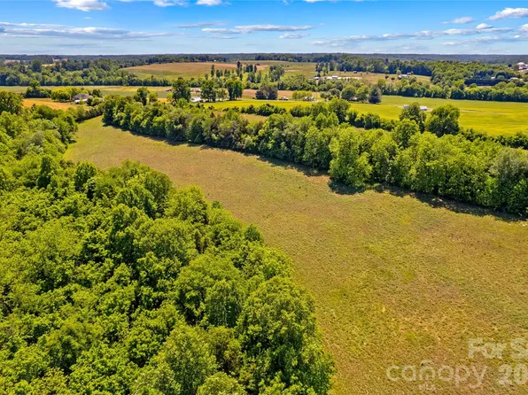 155 Evening Star Dr, Statesville, NC 28625