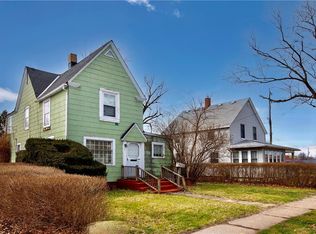 124 Moore Rd, Avon Lake, OH 44012