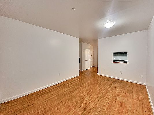 1st image of 165 E 115th St APT 1A