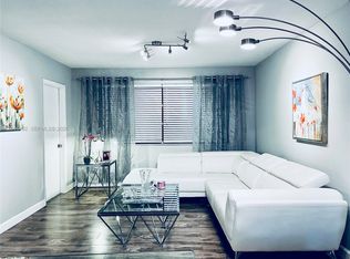 Sheridan Lakes, Hollywood, FL 33021