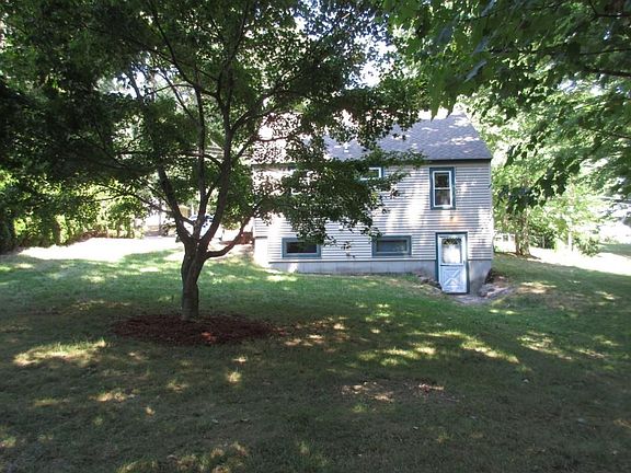 2nd image of 354 Willard St