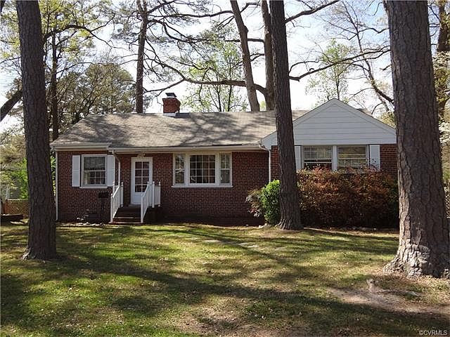 1st image of 2605 Pershing Ave