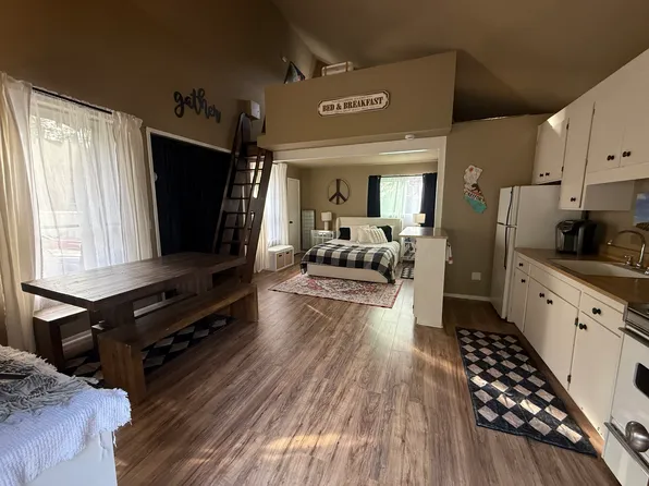 5550 Pepperwood Rd #1, Santa Rosa, CA 95409