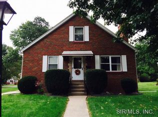 828 Madison Ave, Edwardsville, IL