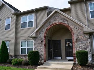 8427 Hamilton St, Hummelstown, PA 17036