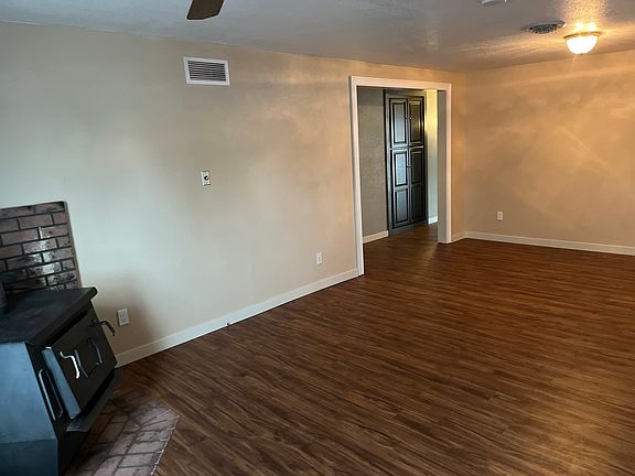 2nd image of 1451 Hobson St