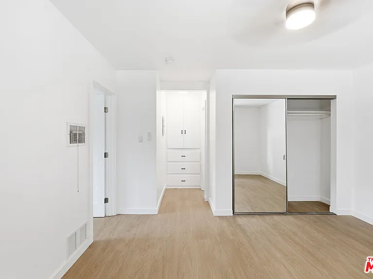 4919 Coldwater Canyon Ave #1 — Photo 15