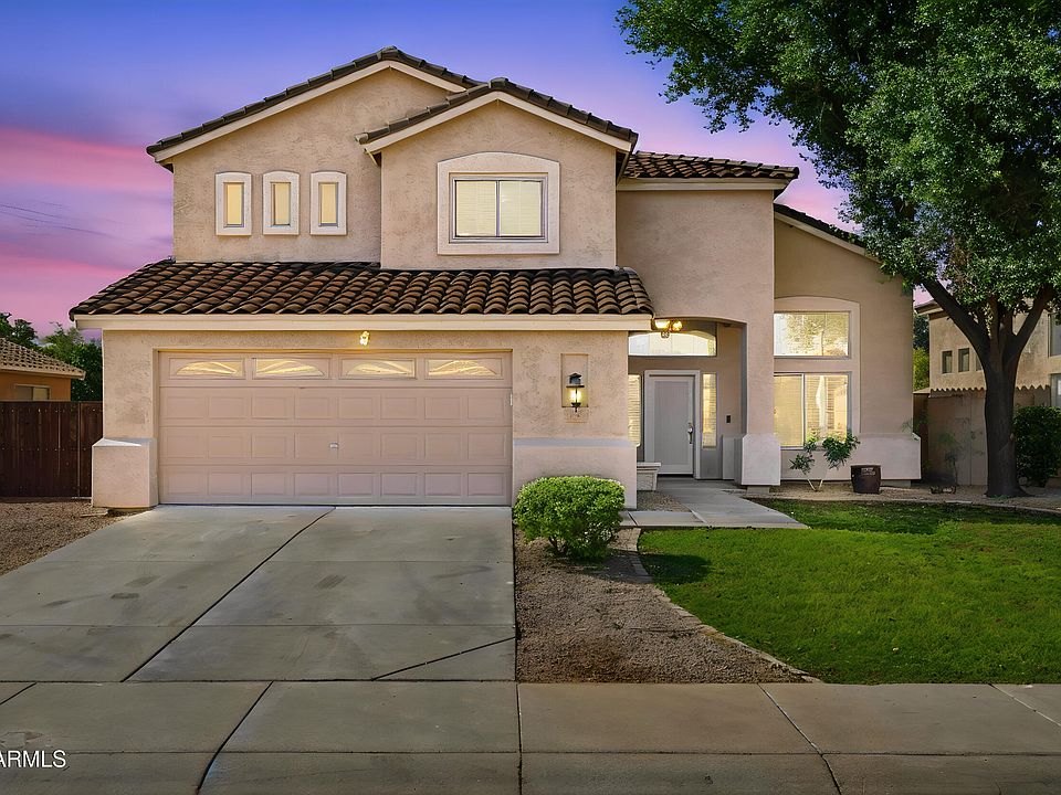 1st image of 223 W RAVEN Drive