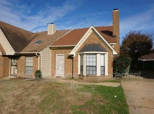 5788 Plum Valley Dr, Memphis, TN 38141