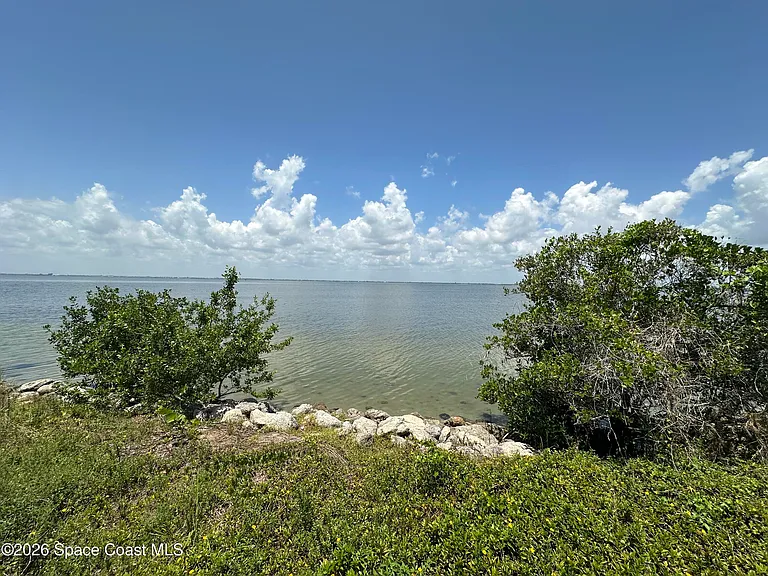 616 Manatee Bay Dr — Photo 43