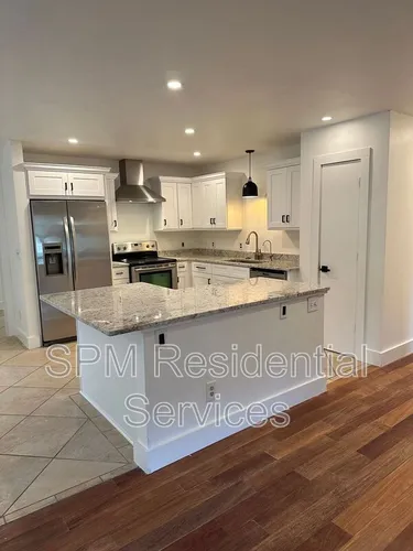 203 Circle Dr W Photo 1