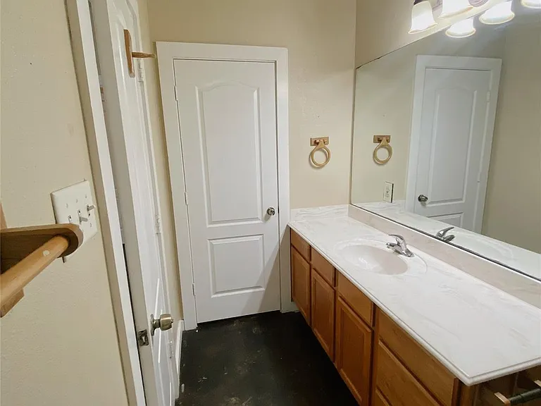 3123 Molly Dr — Photo 7