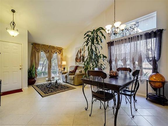 3rd image of 1233 Brashear Ln