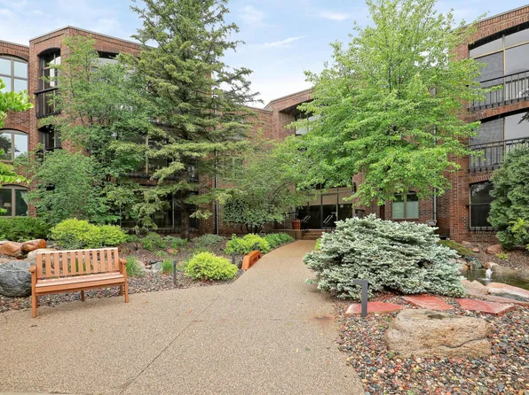 5601 Dewey Hill Rd APT 310, Edina, MN 55439