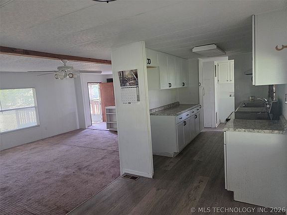 5th image of 1310 E Cherry St