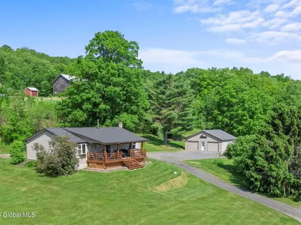 817 Clarksville Road, Feura Bush, NY 12041