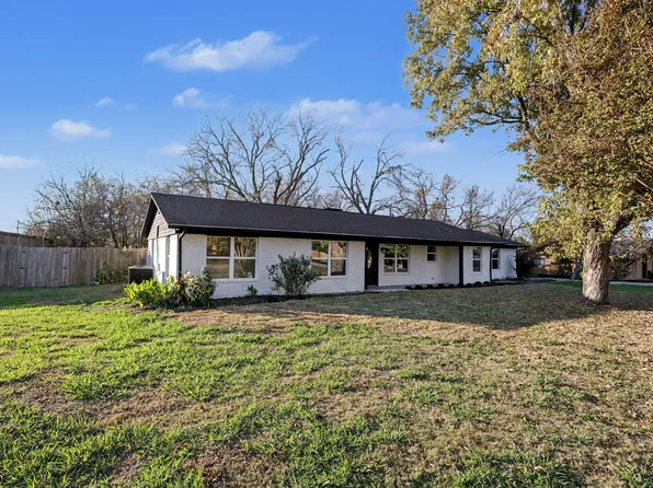 3 Indian Trl, Rockwall, TX 75087