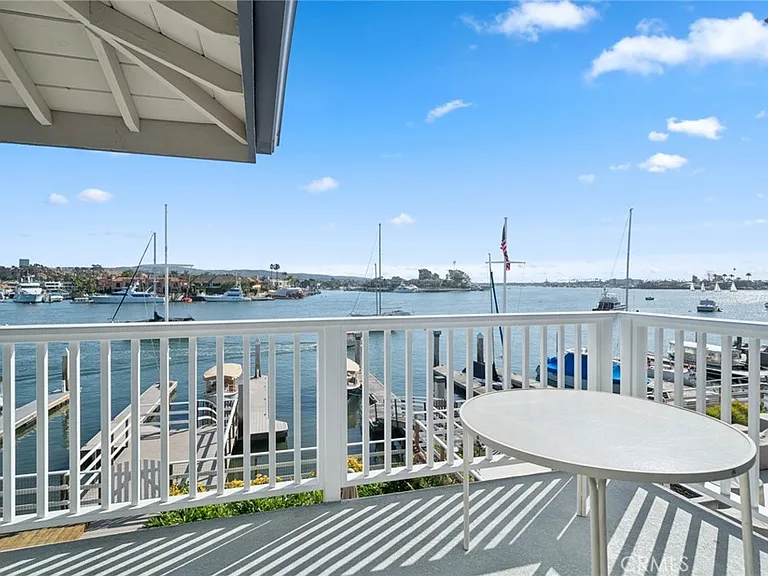 2732 Bayshore Dr — Photo 21