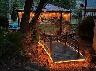 317 Elmgrove Rd, Rochester, NY 14626